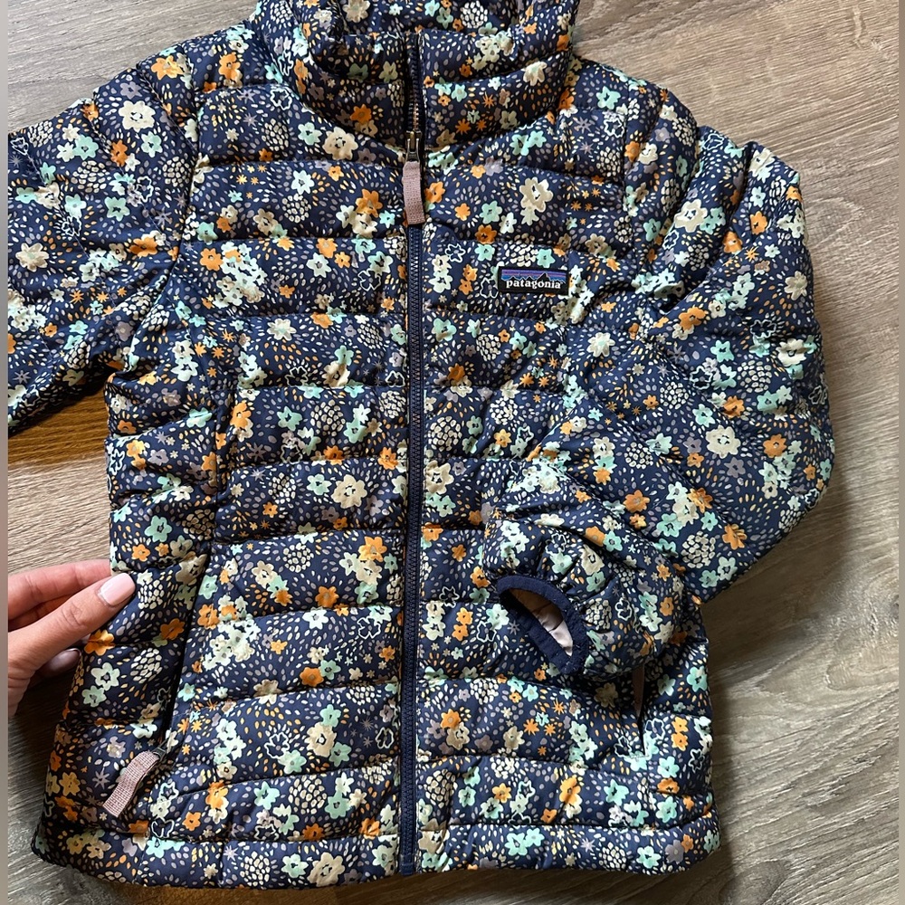 Patagonia Girls 5/6 Floral Ditsy Down Sweater Jacket
